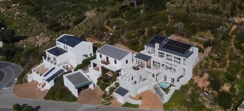 4 Bedroom Property for Sale in Simons Kloof Western Cape